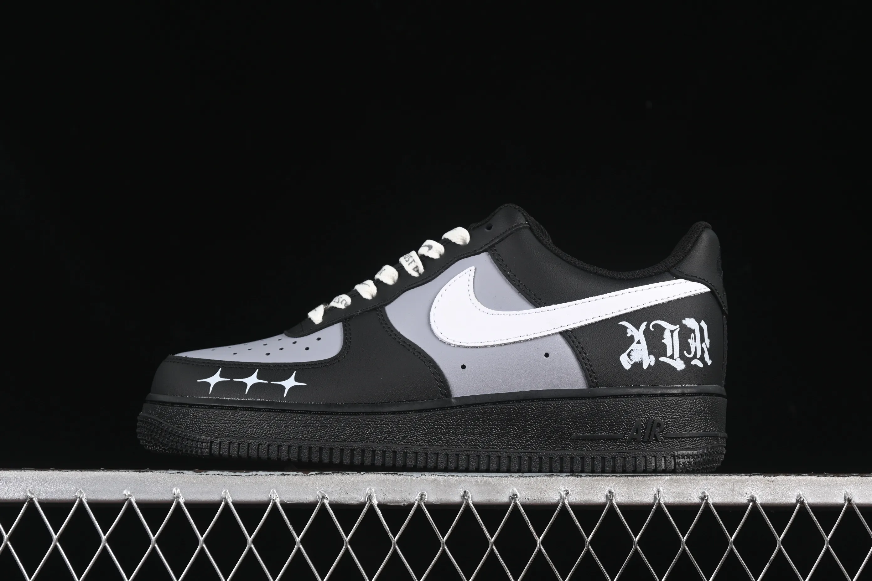 All categories Nk Air Force 1 Air Force series Nk Air Force 1 Low Air Force low top Nike Air Force 1'07 Low Black Silver Carter Air Force One low top casual sneakers ZH0316-085